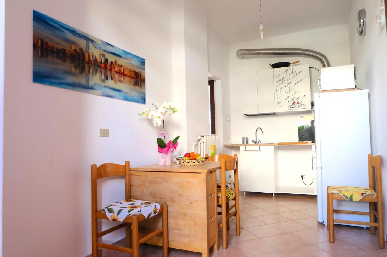 Aria Di Casa B&B Cantu Exterior photo